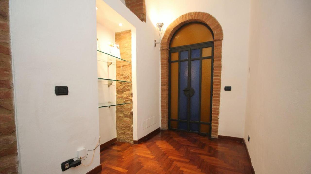 Logge Del Papa Apartment Siena Ngoại thất bức ảnh