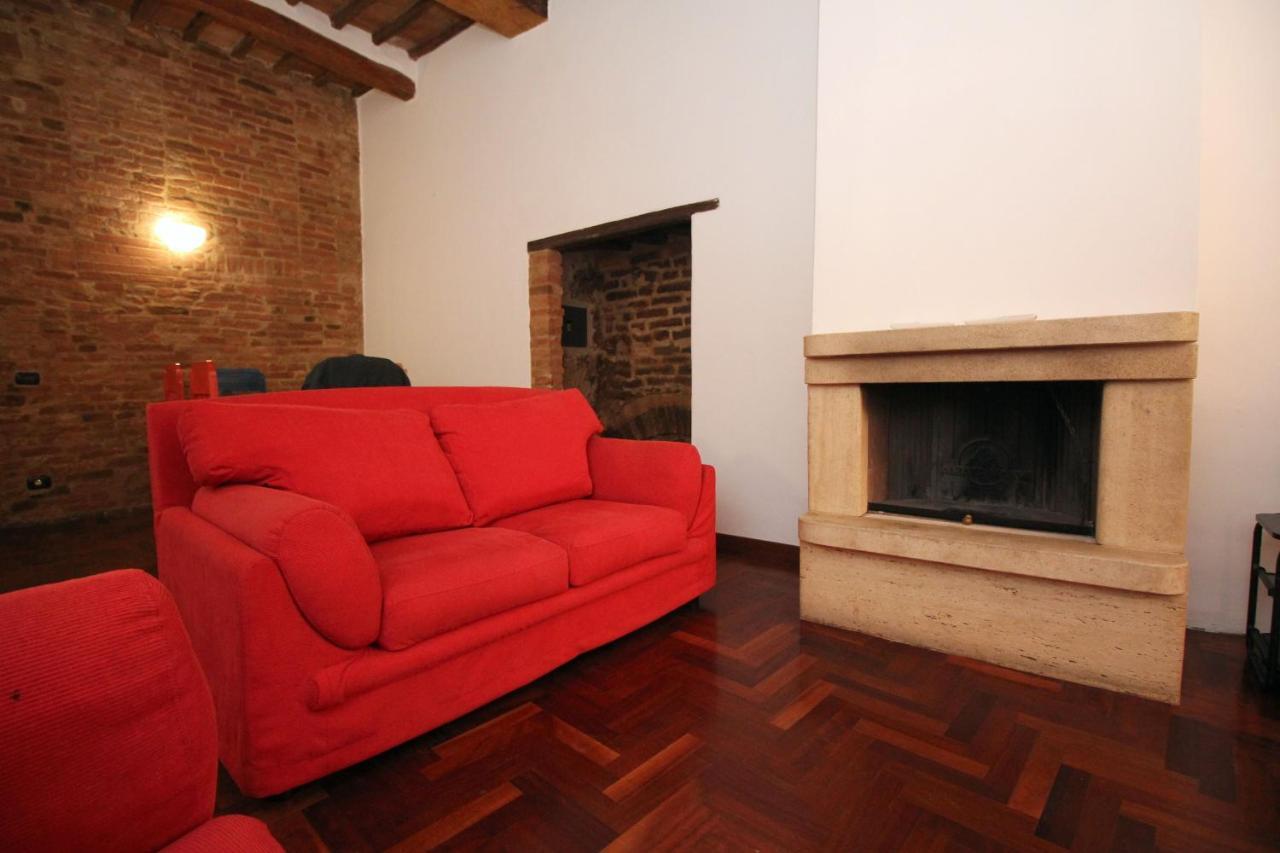 Logge Del Papa Apartment Siena Ngoại thất bức ảnh